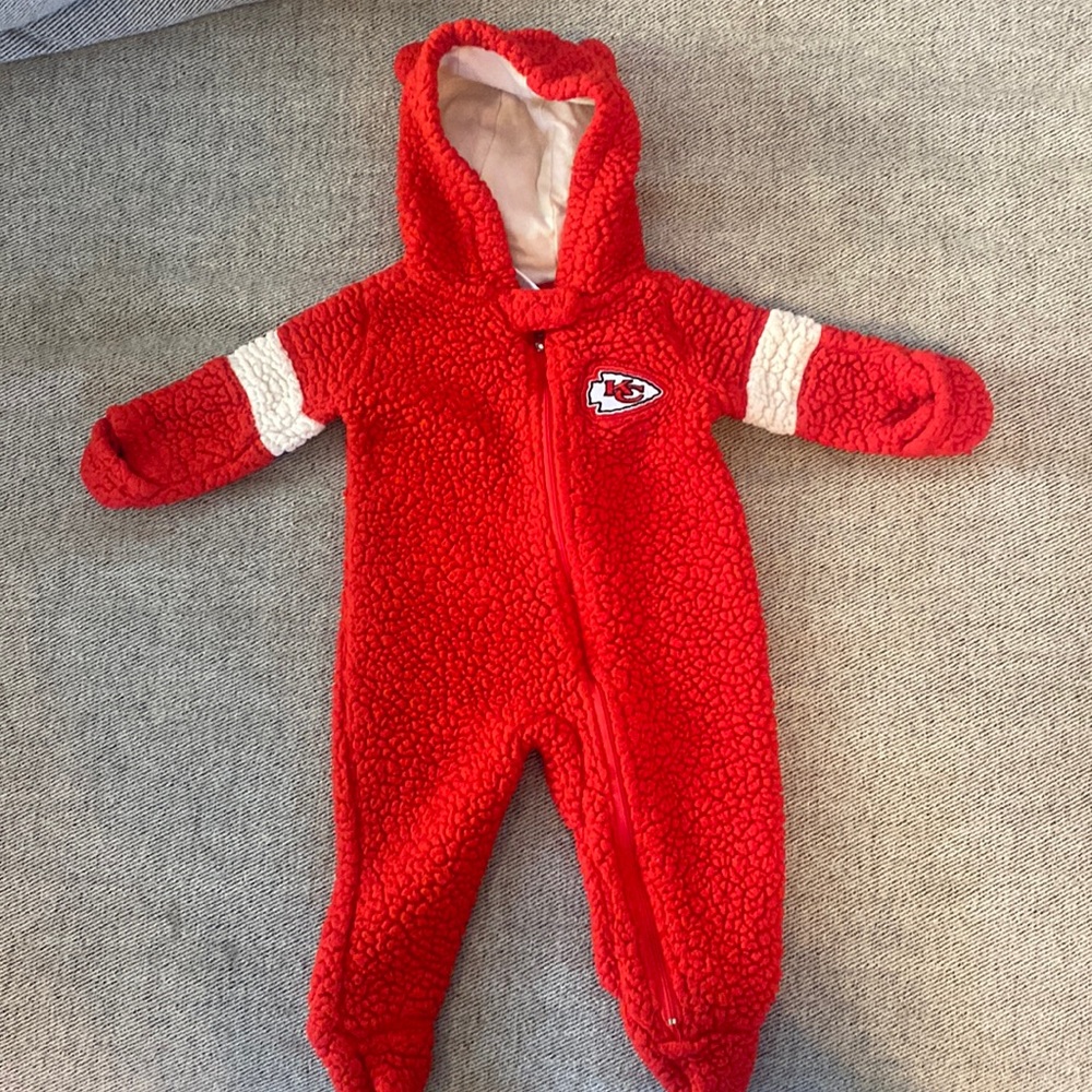 Unisex Chiefs Sherpa Bodysuit 3-6 months